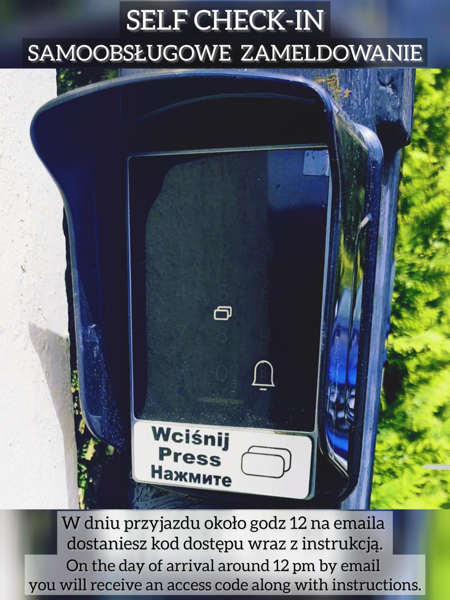 Pokoje Goscinne Bialy Slon Rahmel Exterior foto